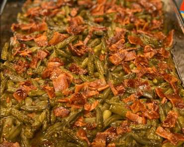 SMOTHERED GREEN BEANS