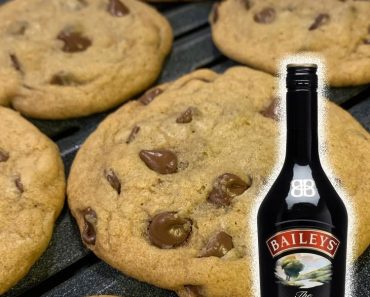 Baileys Irish Cream Chocolate Chip Cookies